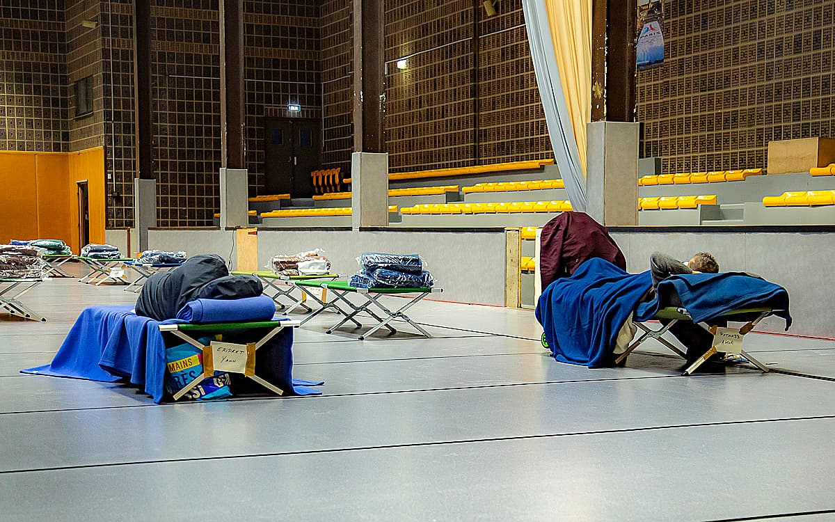 Plan d’urgence hivernal à Paris : aides aux sans-abri et dispositifs sociaux renforcés